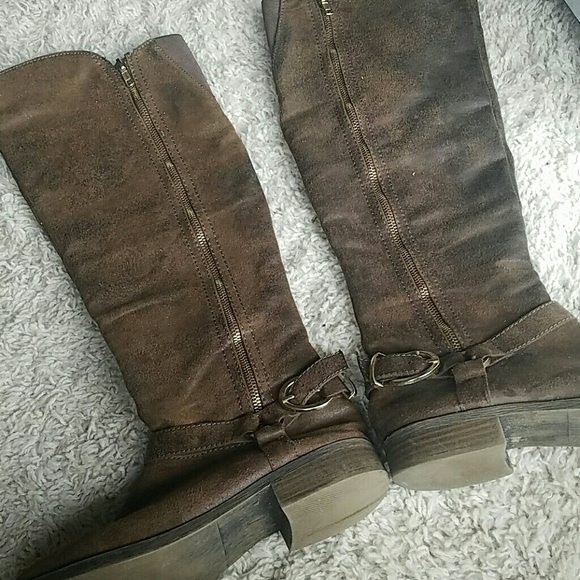 target Shoes - Size 8 knee high boots Brown